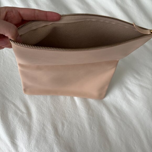 Everlane Foldover Clutch in Ballet Pink - Picture 2 of 5